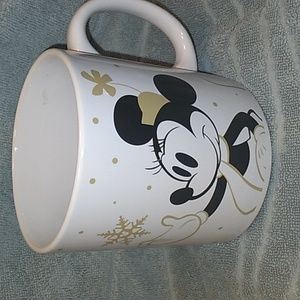 Large 25oz MINNIE MOUSE "WINTER MAGIC" MUG